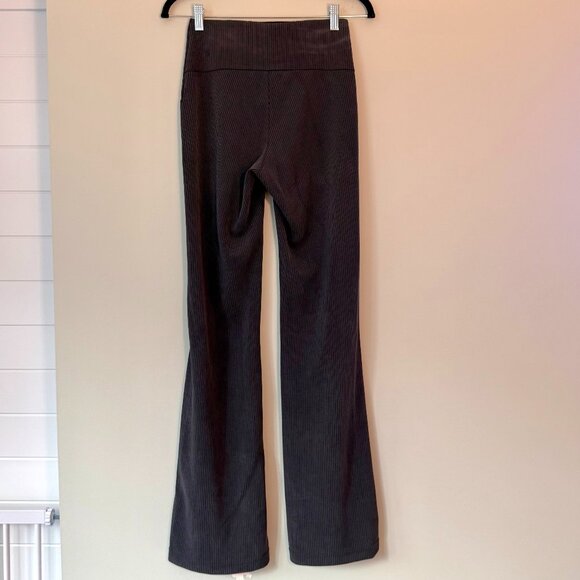Lululemon Ribbed Softstreme Flared Pant - Size 4, Regular Length - Black - Picture 3 of 4